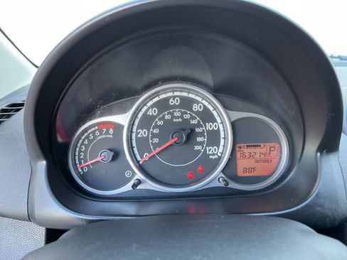 Used 2012 MAZDA MAZDA2 Touring FWD image 22