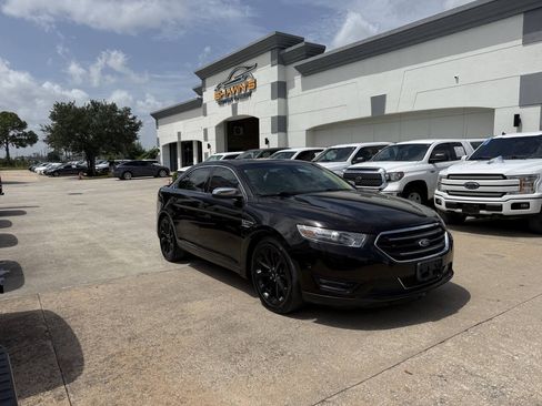 Used 2013 Ford Taurus Limited FWD image 2