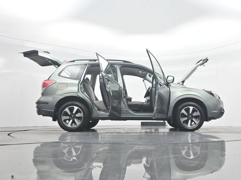 Used 2017 Subaru Forester 2.5i w/ Alloy Wheel Package AWD/4WD image 51