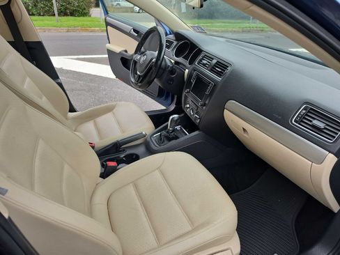 Used 2018 Volkswagen Jetta SE FWD image 14