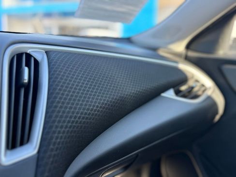 Used 2025 Chevrolet Malibu LT image 25