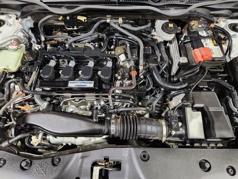 Used 2018 Honda Civic Touring image 49