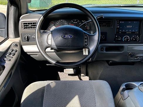 Used 2004 Ford F250 XL image 5