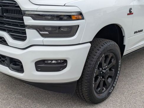 New 2026 RAM 3500 Laramie AWD/4WD image 9