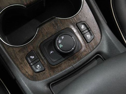 Used 2021 GMC Acadia Denali w/ LPO, Floor Liner Package image 18