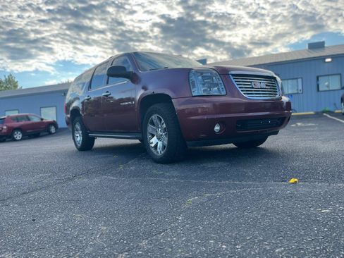 Used 2008 GMC Yukon XL SLT AWD/4WD image 3
