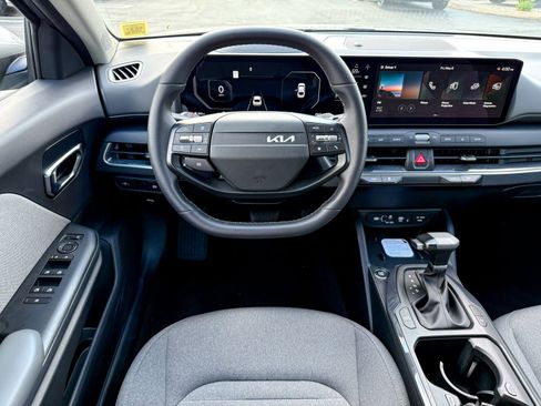 Certified 2025 Kia K4 EX FWD image 33