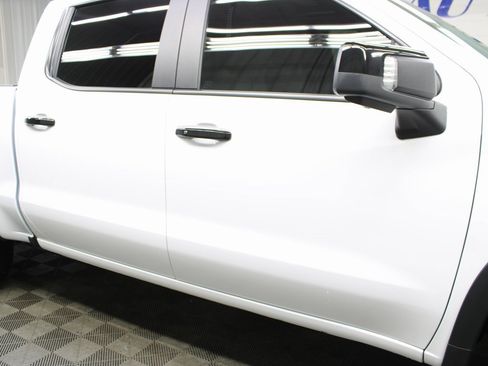 Used 2024 Chevrolet Silverado 1500 ZR2 image 37