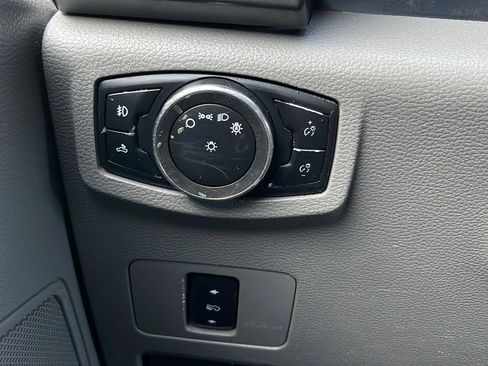 Used 2017 Ford F350 XLT w/ XLT Value Package AWD/4WD image 19