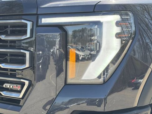 Used 2025 GMC Sierra 2500 AT4 w/ AT4 Premium Plus Package AWD/4WD image 37
