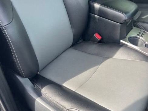 Used 2018 Toyota 4Runner SR5 Premium AWD/4WD image 9