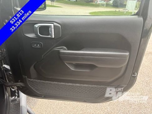 Used 2022 Jeep Gladiator Sport AWD/4WD image 28