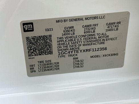 Used 2024 Chevrolet Silverado 3500 LT w/ Safety Package AWD/4WD image 35
