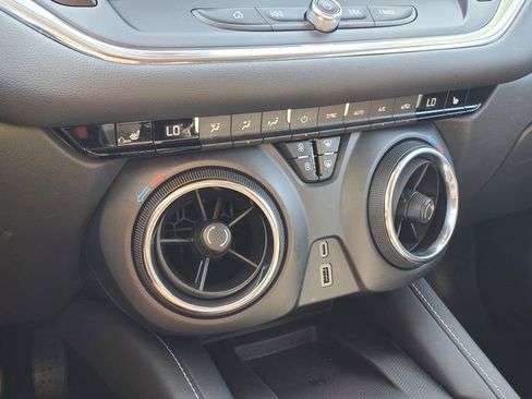 Certified 2023 Chevrolet Blazer LT w/ Convenience Package FWD image 33