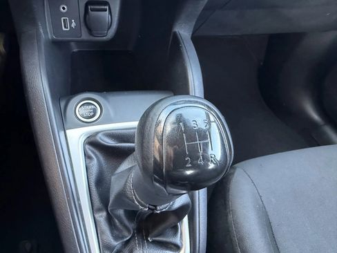 Used 2021 Nissan Versa S image 14