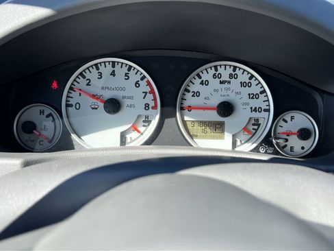 Used 2018 Nissan Frontier Desert Runner image 14