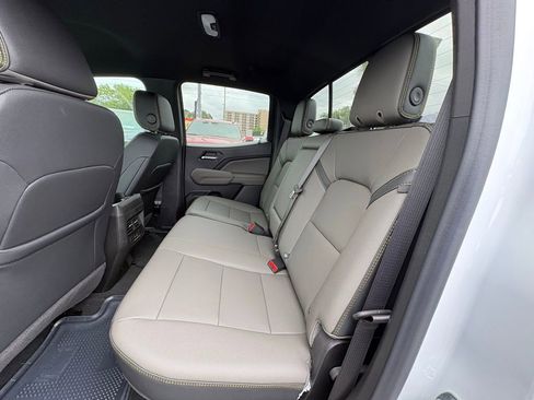 New 2026 Chevrolet Colorado ZR2 AWD/4WD image 14