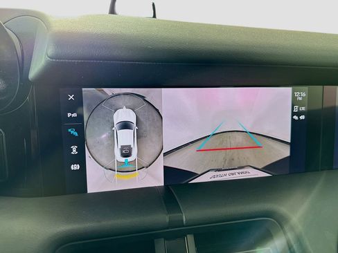 Used 2021 Porsche Taycan 4S image 17