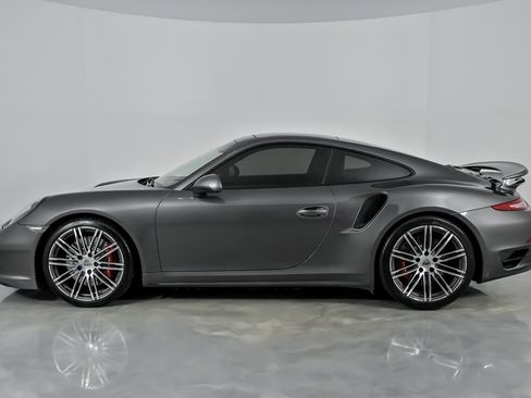 Used 2014 Porsche 911 Turbo image 8