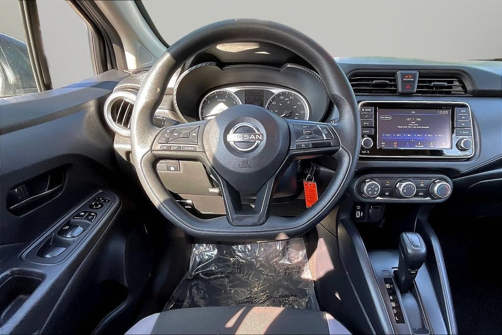 Used 2025 Nissan Versa S FWD image 8