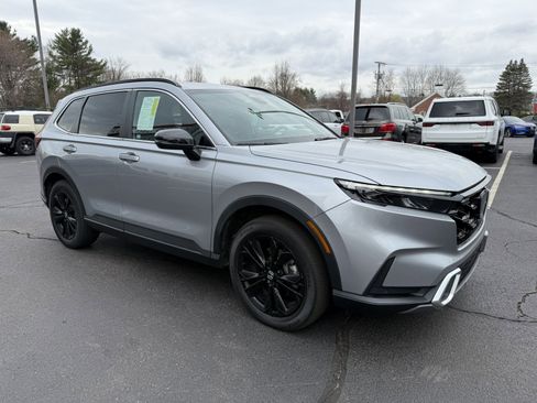 Used 2023 Honda CR-V Sport Touring image 3