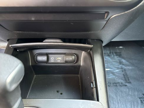 Used 2019 Kia Sorento L FWD image 31