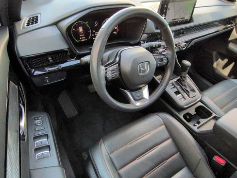 Used 2023 Honda CR-V Sport Touring image 10