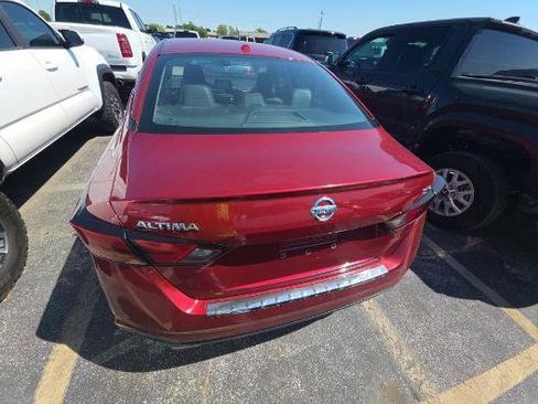 Used 2020 Nissan Altima 2.5 SR FWD image 4