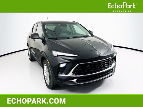 Used 2025 Buick Encore GX Preferred AWD/4WD image 1