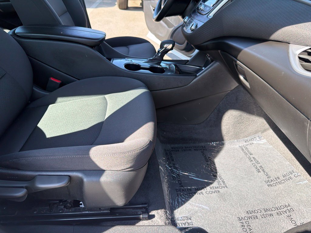 Used 2024 Chevrolet Malibu LT FWD image 26