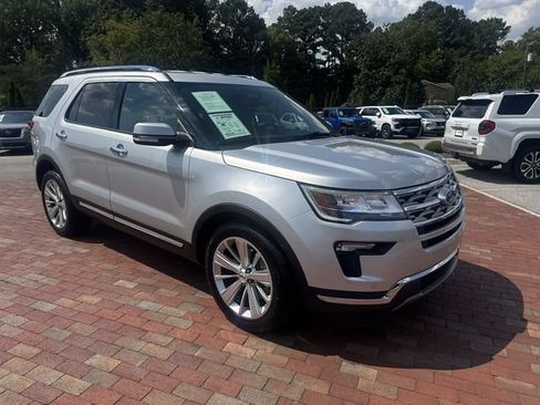 Used 2019 Ford Explorer Limited w/ Class III Trailer Tow Package FWD image 38