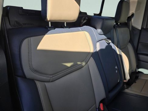 New 2026 Ford Maverick Lariat w/ 4K Tow Package image 29