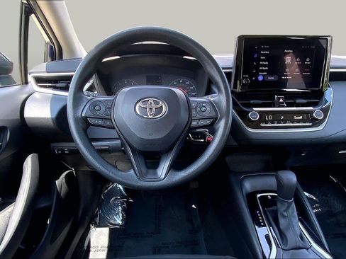 Used 2023 Toyota Corolla LE FWD image 6