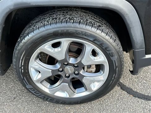 Used 2020 Jeep Compass Limited image 7