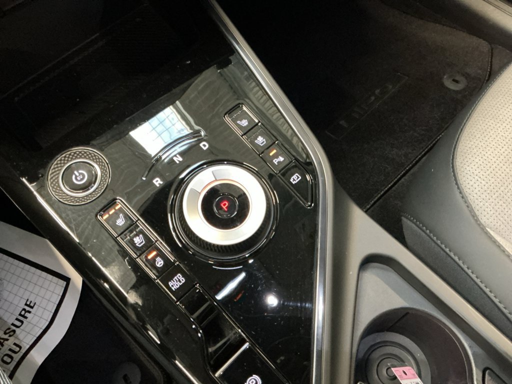 Used 2024 Kia Niro Wave w/ Wave Preserve Package FWD image 24