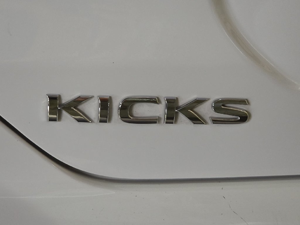 Used 2023 Nissan Kicks S w/ Interior Electronics Package FWD image 10