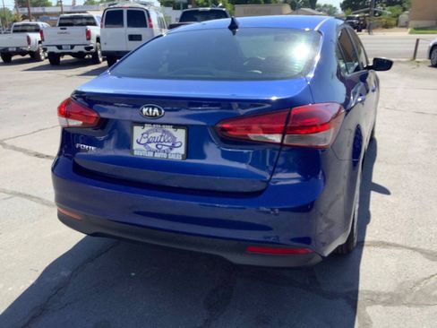 Used 2017 Kia Forte LX FWD image 12