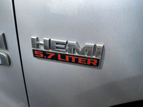 Used 2018 RAM 1500 Lone Star AWD/4WD image 12