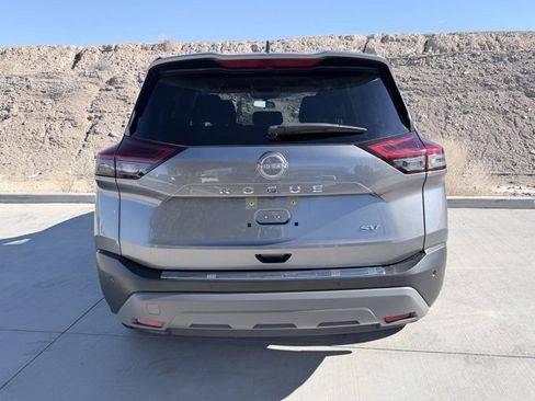 Used 2023 Nissan Rogue SV image 8