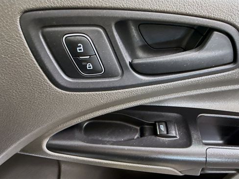 Used 2019 Ford Transit Connect XL image 28