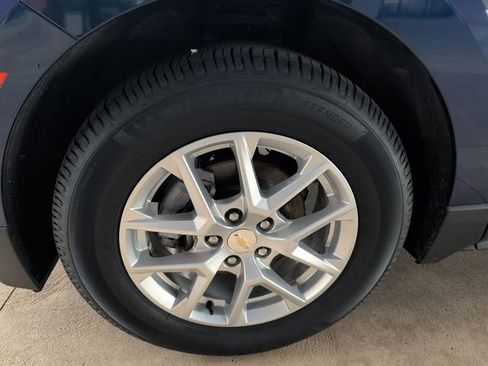 Used 2023 Chevrolet Equinox LS w/ LS Convenience Package image 9