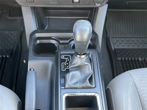 Used 2019 Toyota Tacoma SR image 18