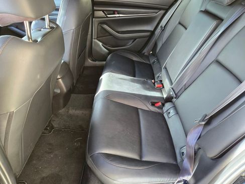 Used 2022 MAZDA MAZDA3 s image 8