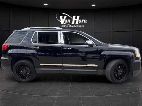 Used 2016 GMC Terrain SLT FWD image 2