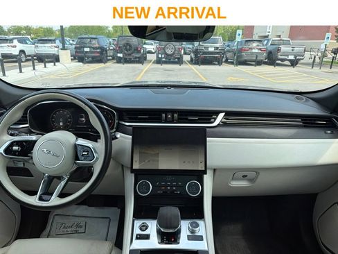 Used 2024 Jaguar F-PACE R-Dynamic S AWD/4WD image 9