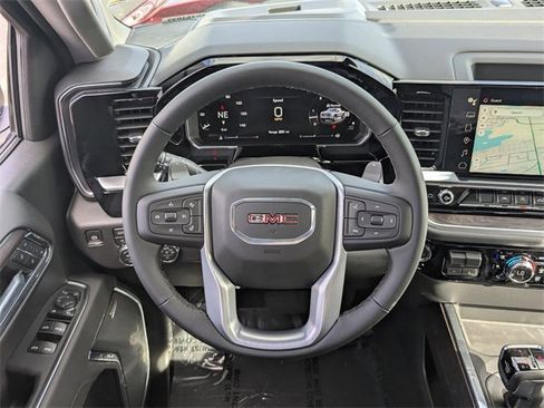 New 2026 GMC Sierra 1500 SLT image 16