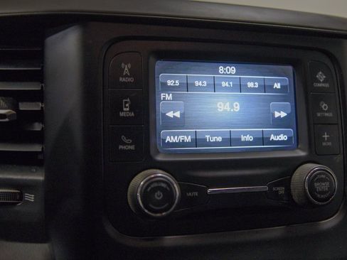 Used 2022 RAM 2500 Tradesman w/ Chrome Appearance Group image 7