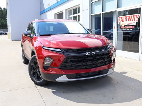 New 2026 Chevrolet Blazer LT w/ Convenience Package AWD/4WD image 36