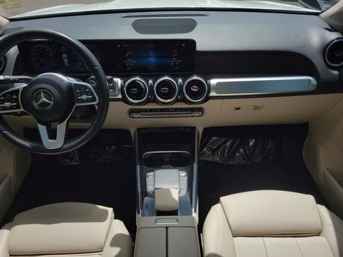 Certified 2022 Mercedes-Benz GLB 250 image 17