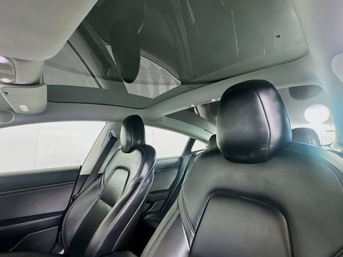 Used 2020 Tesla Model 3 Long Range image 25